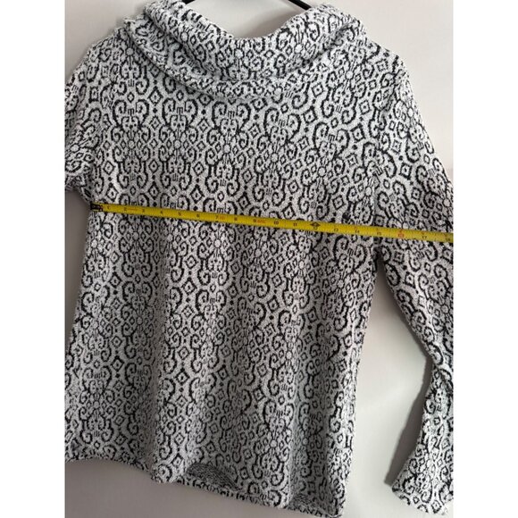 Croft & Barrow Eyelash Knit Cowl Neck Sweater - Medium - Grey & Black Pattern - Picture 8 of 16